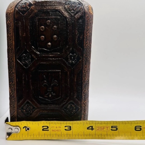 SET OF ANTIQUE LEATHER WRAPPED COVERED GLASS LIQUOR DECANTERS W/ STOPPER 10.5” - Picture 6 of 6